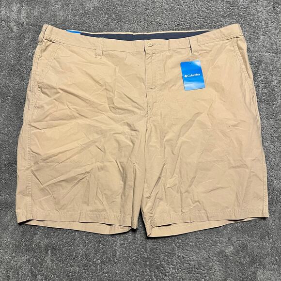 Columbia Shorts Mens 48 Washed Out Beige Tan  10" Inseam NWT - Picture 1 of 9